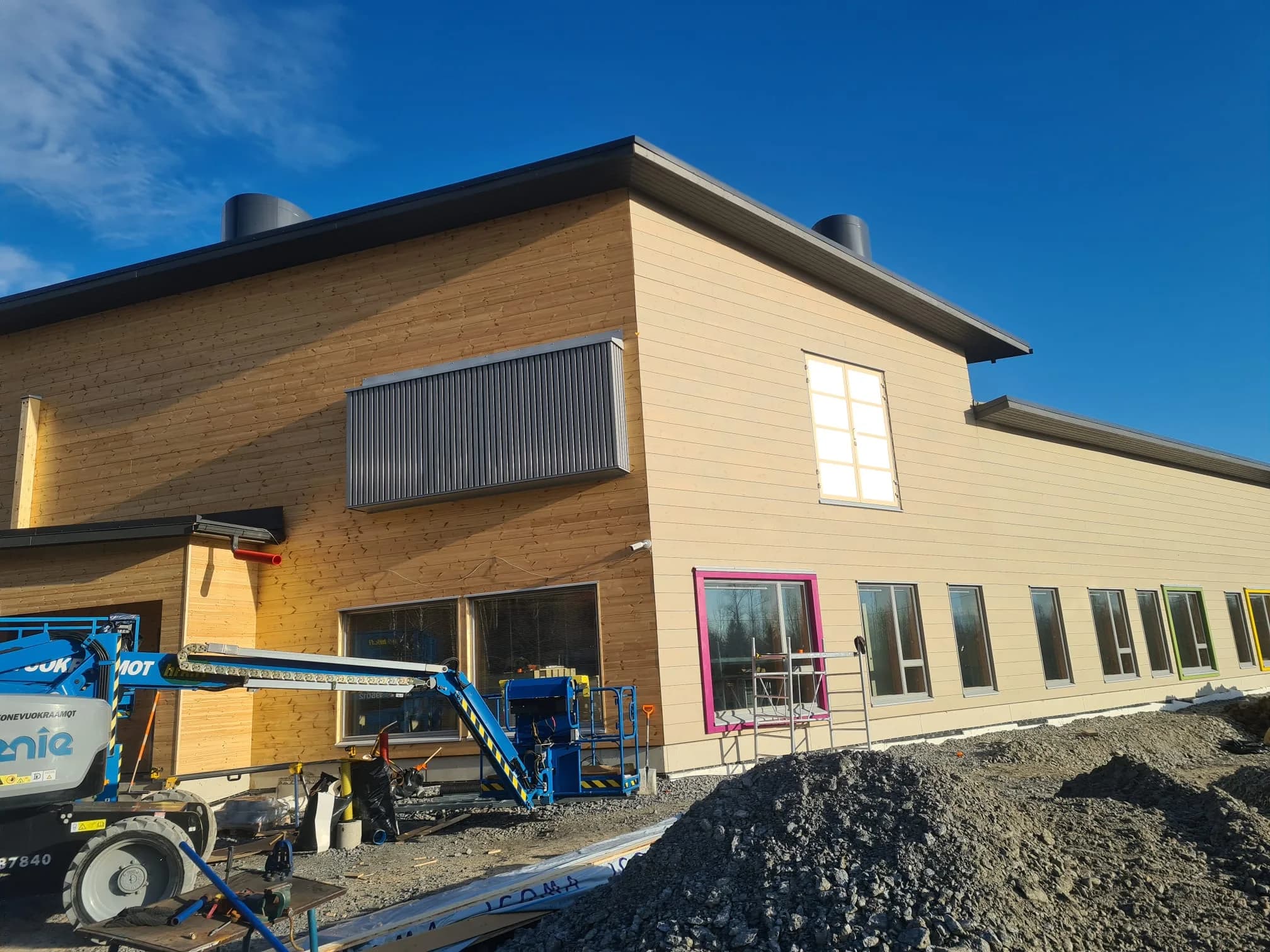 Kuva viisi työmaalta